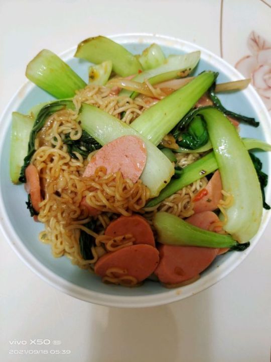 方便面怎么炒（好吃又简单的方便面做法教程分享）