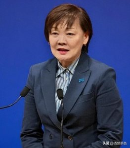 ​安倍晋三去世两年后，安倍昭惠登泰山祈祷和平，素面朝天笑得开心