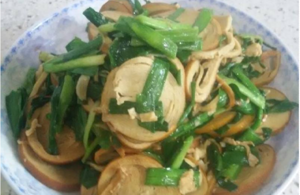 豆腐卷怎么炒,豆腐卷怎么做才好吃窍门图3