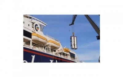 ​假装生孩子难产