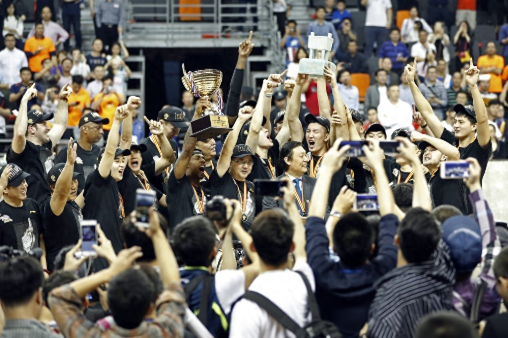 篮球——CBA总决赛：新疆队夺得冠军