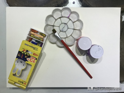 幼教之创意美术课程：油水分离画——慌慌张张的水母