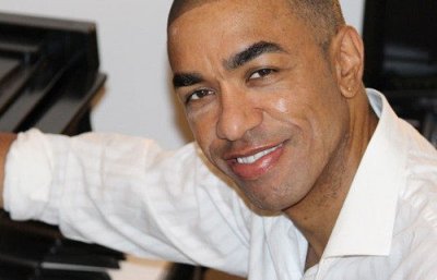 ​奥巴马亲弟弟，定居中国娶河南媳妇，十多年为中国捐款数百万美元