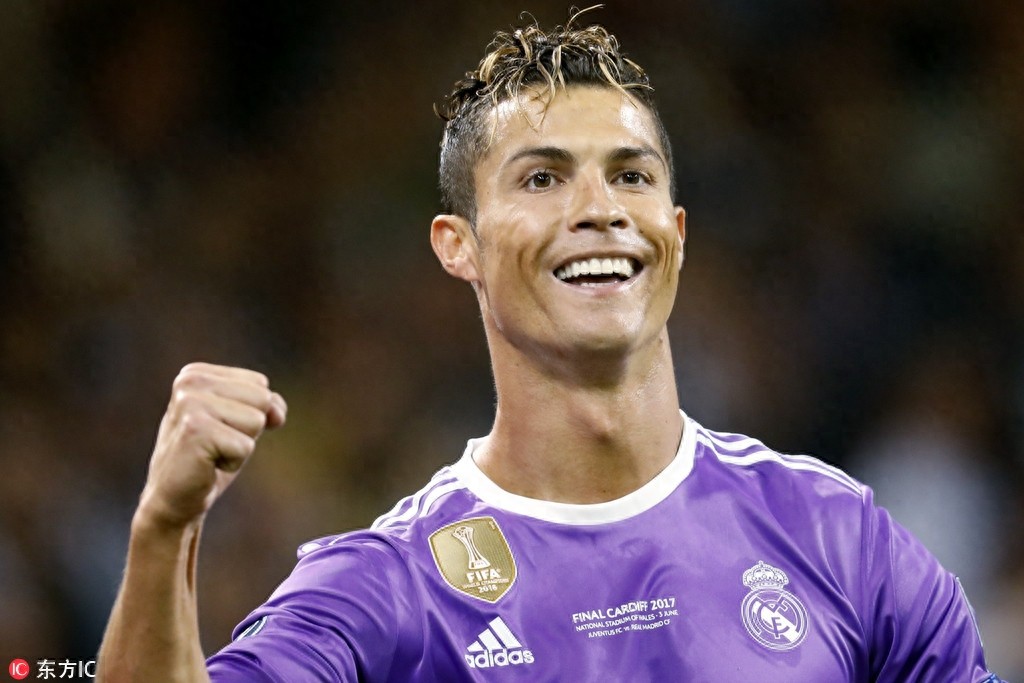 C罗梅开二度助皇马4-1胜尤文夺得欧冠冠军 布冯梦碎千年球场