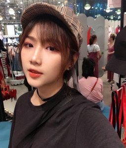 ​被嘲笑身材壮硕的钟婷，靠搞笑视频火出圈，现状不禁让人唏嘘