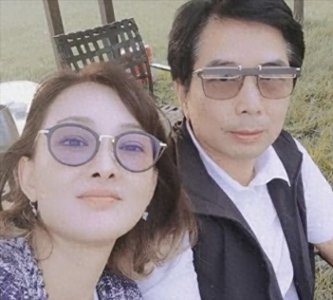 ​“老少恋”的残酷现实，在52岁的牛莉身上显现，郭冬临说对了