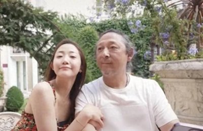 ​千惠与三宝老师：跨越年龄界限的真爱