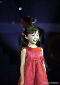 ​林妙可，丰胸门、陪酒门、炫富门，为啥人们总跟这个小女孩过不去