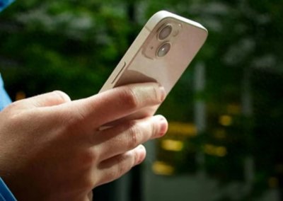 ​2023想买苹果手机，目前最值得入手的3款机型，可以闭眼入