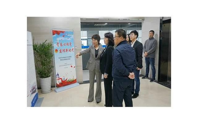 领导喜欢你后冷落你吗（领导对待你有如下4种态度变化）