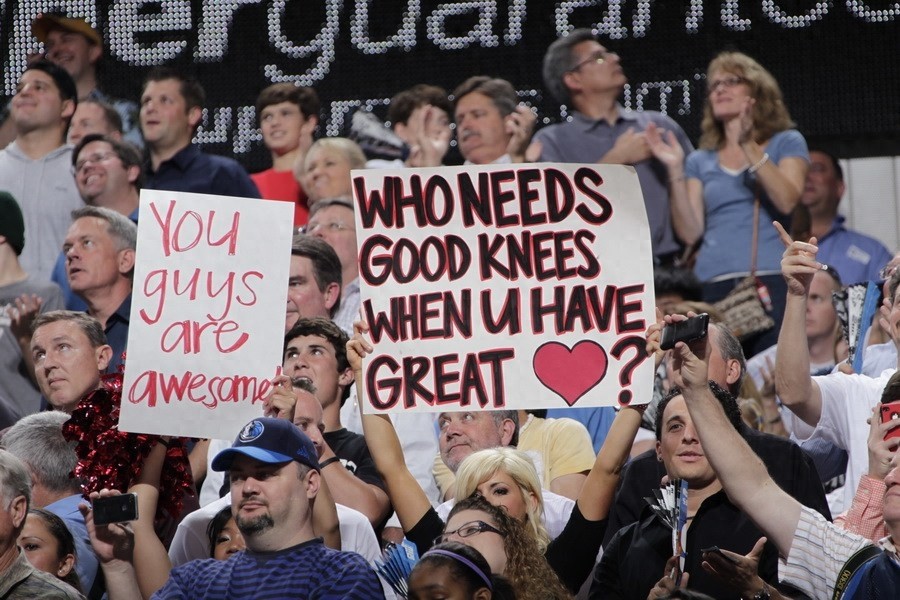 他绰号“黄曼巴”，曾被誉为科比之后的第一分卫！