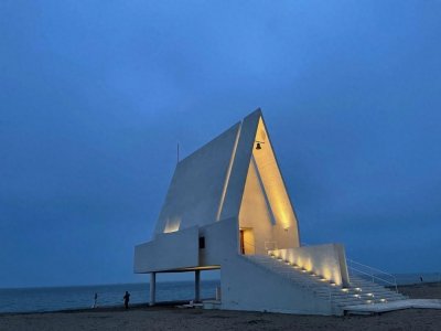 ​阿那亚旅游攻略，探索阿那亚，河北秦皇岛的文化艺术天堂