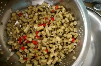 ​教你在家腌酸豆角，简单易学，无需一滴水