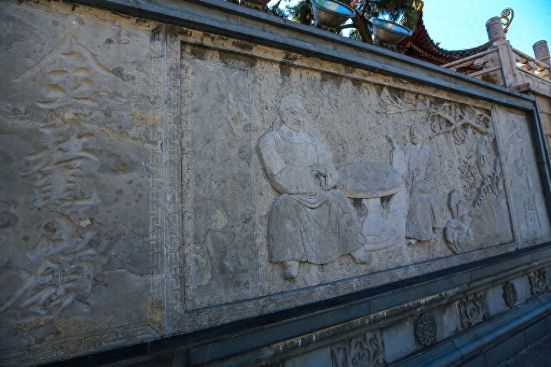 “寺院山门朝西开,见寺见塔不见山”千年古刹江苏镇江金山寺