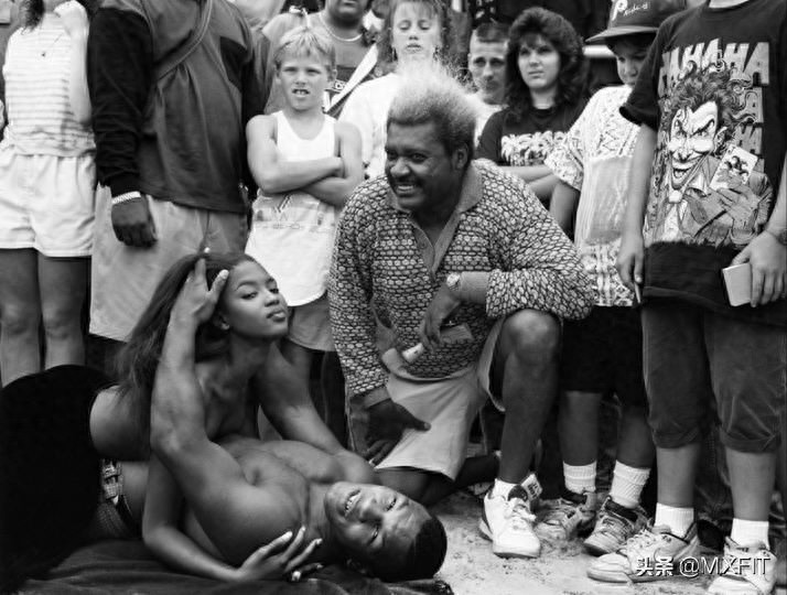 拳王泰森罕见的46张照片,与阿里同框,珍贵瞬间值得收藏