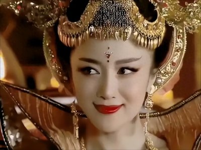 ​古装美人李依晓：10年前被狗咬毁容，如今41岁却靠演恶毒女配翻身