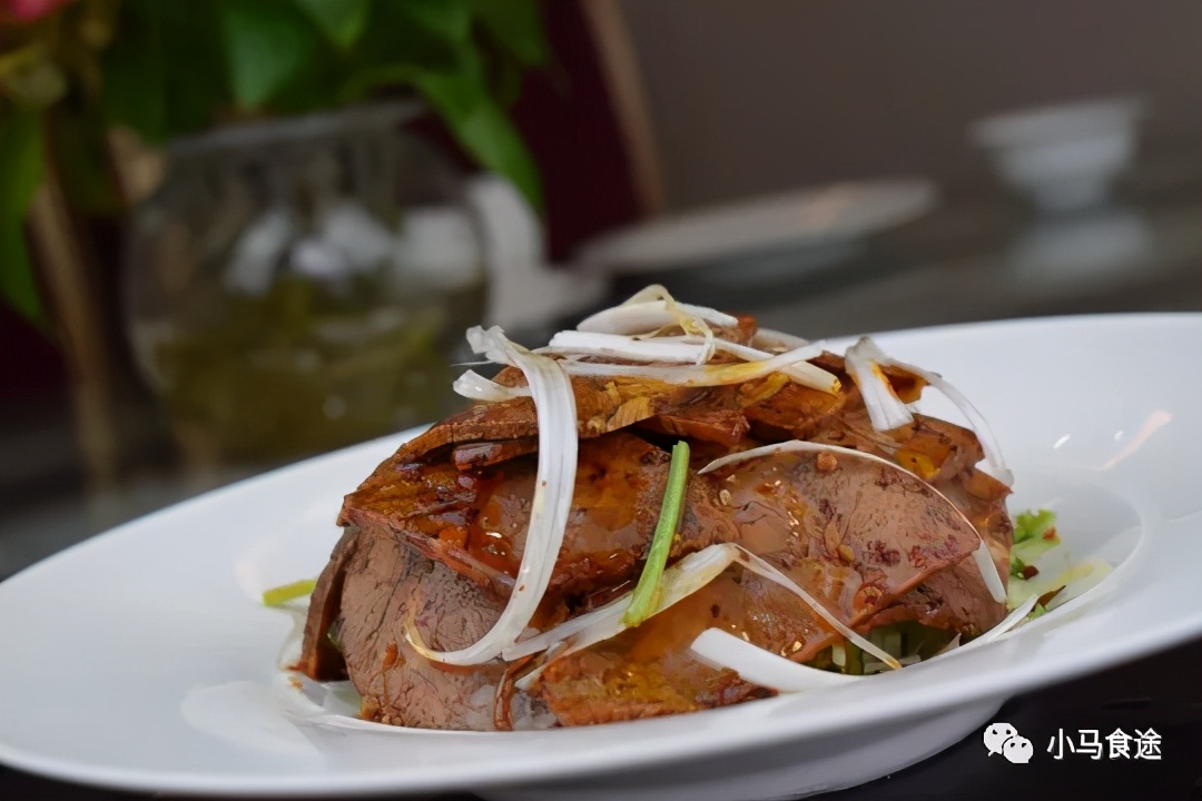 圆葱的家常做法（老少皆宜的6种圆葱做法）