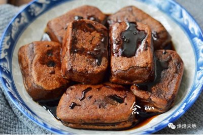 ​年糕别再炒着吃了，2分钟教你做红糖年糕，香软酥脆，全家抢着吃