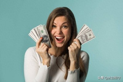 ​“贪财好色”的女人，她们都有哪些特点和行为表现？