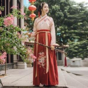 ​还不知道齐腰襦裙穿法步骤吗？这篇指南教你搞定