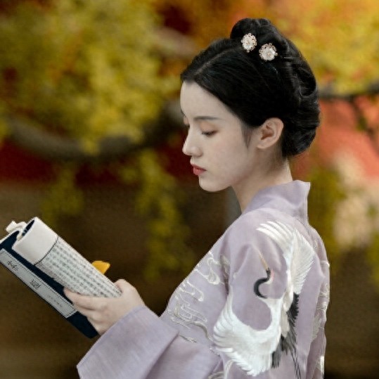 女头 ｜ 故人皆成诗