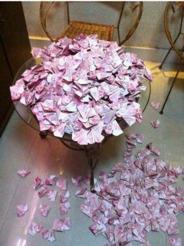 钞票代表我的心歌词(钞票代表我的心搞笑歌曲)-第1张图片-