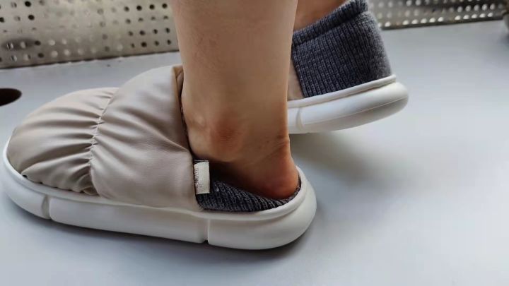 冬天拖鞋什么牌子好穿（回温快适合冬天的鞋子推荐）