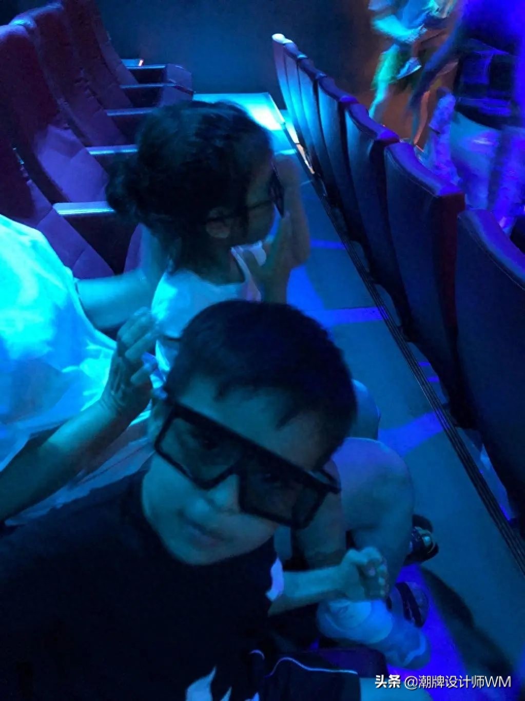 天涯四美乔振宇，一家人神同框！7岁儿子像复制版，娇妻神似袁泉