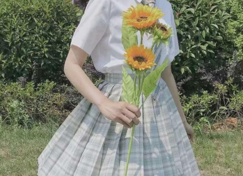 他不够爱你的表现有哪些？