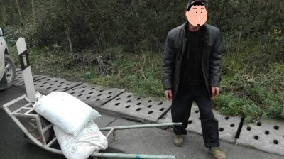 ​紧急扩散：这些都是融雪工业盐！不要拿！不能吃！