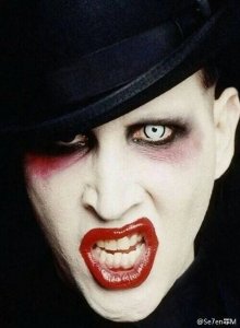 ​摇滚邪神？音乐鬼才？玛丽莲曼森：十年魔鬼十年神