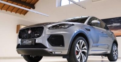 ​该下手了，捷豹SUV下调15万，一看价格，比奔驰GLA帅气