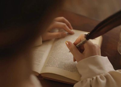 ​人老了，劝子女远离无效社交，是一种远见