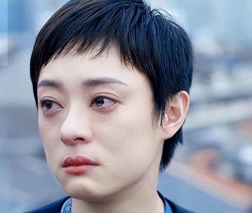 ​2006年，孙俪资助4年的“白眼狼”向海清，已经走上不归路