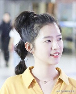 ​清纯可爱的外表下的“何蓝逗”，却拥有着一颗爱搞怪的心？