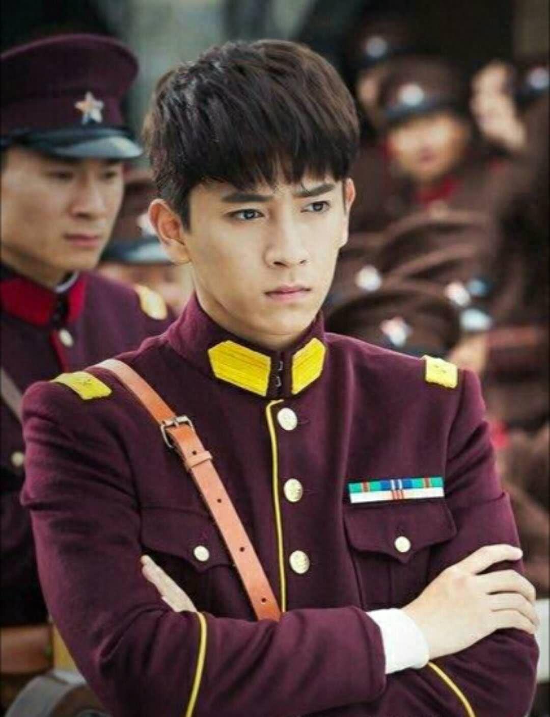 陈若轩发博被爆已婚回应：什么鬼？网友真相了！