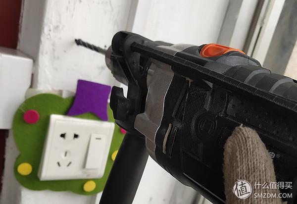 如何自制伸缩晾衣架（手把手教你超低成本制作美观实用的电动晾衣架）(33)