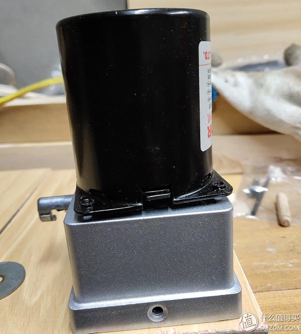 如何自制伸缩晾衣架（手把手教你超低成本制作美观实用的电动晾衣架）(20)