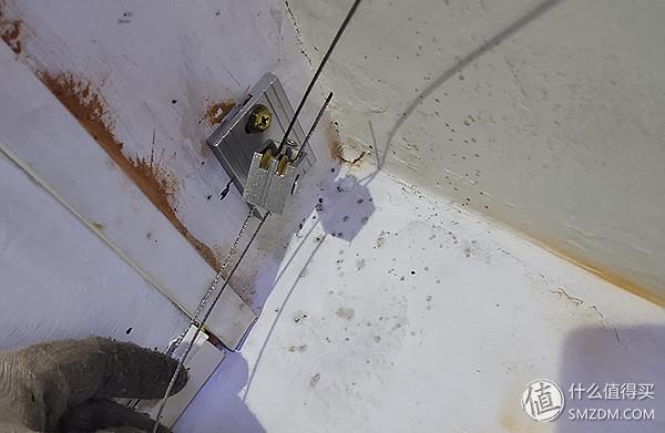 如何自制伸缩晾衣架（手把手教你超低成本制作美观实用的电动晾衣架）(44)