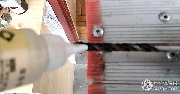 如何自制伸缩晾衣架（手把手教你超低成本制作美观实用的电动晾衣架）(34)