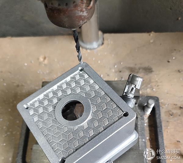 如何自制伸缩晾衣架（手把手教你超低成本制作美观实用的电动晾衣架）(22)