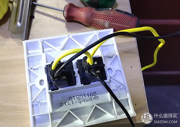 如何自制伸缩晾衣架（手把手教你超低成本制作美观实用的电动晾衣架）(50)