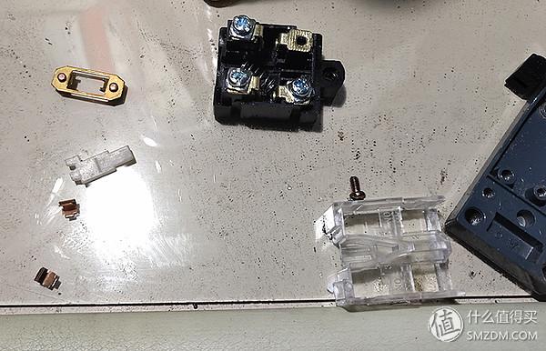 如何自制伸缩晾衣架（手把手教你超低成本制作美观实用的电动晾衣架）(54)