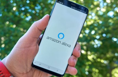 ​论手感，三星S8才是手感最好的手机，不仅内行人懂，外行人更懂