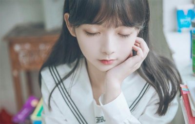 ​飘飘欲坠的爱爱体位有哪些 在床沿上的爱爱技巧有哪些