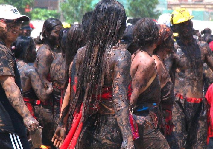 抹黑节是哪个民族的节日(什么民族有抹黑节)