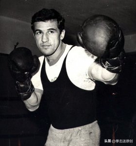 ​巴西传奇拳王乔佛里逝世，曾50战不败，巅峰期比肩球王贝利