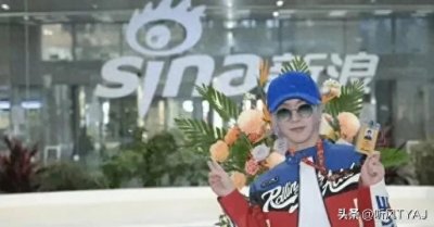 ​华晨宇近况曝光引热议，模样大变，消瘦显女相，被指翻版邓紫棋