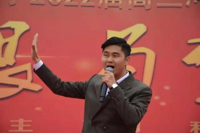 ​挑战极限，为梦而战---方城五高举办高考冲刺誓师大会