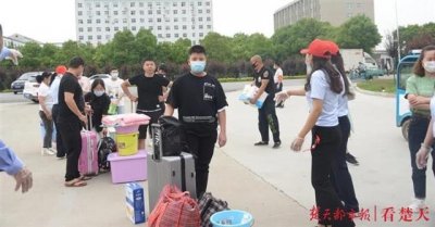 ​终于开学啦！天门市江汉学校初三学子顺利返校复课